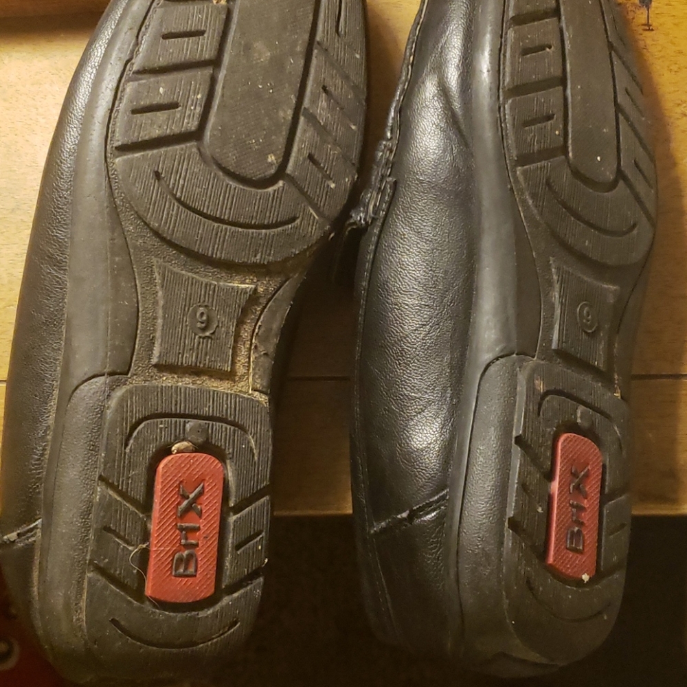 Shoes - Picture 3 of 3